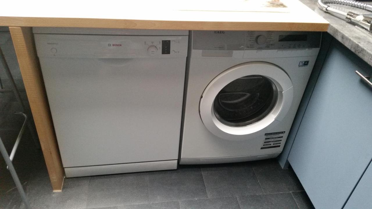 Het Kanaalhuis Kortrijk Luaran gambar